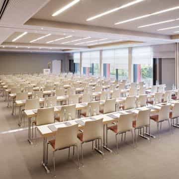 MOEVENPICK HOTEL FRANKFURT CIT