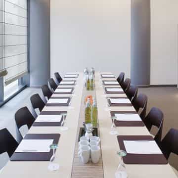 MOEVENPICK HOTEL FRANKFURT CIT