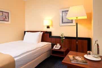 HOLIDAY INN AIRPORT-NORTH