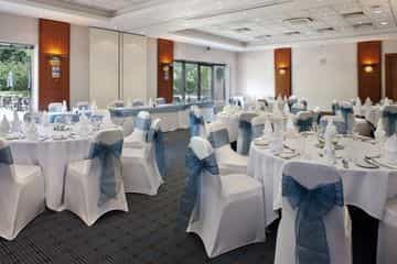 HOLIDAY INN HOLIDAY INN