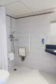 HOLIDAY INN EXPRESS
