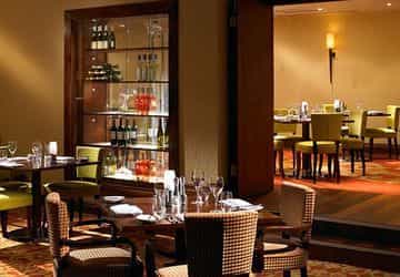 WORSLEY PARK MARRIOTT HOTEL & WORSLEY PARK MARRIOTT HOTEL &