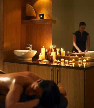 WORSLEY PARK MARRIOTT HOTEL & WORSLEY PARK MARRIOTT HOTEL &