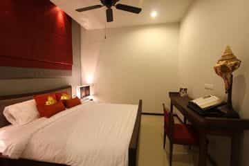 Two Villas Holiday Onyx Style Naiharn Beach
