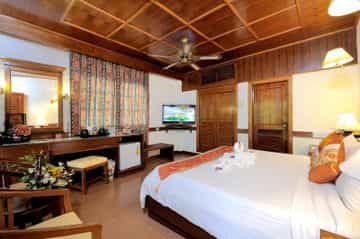 โรงแรมทรอปิกา บังกะโล