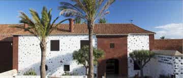 PARADOR