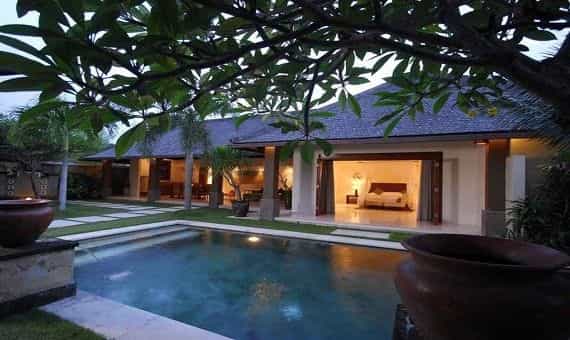Grand Avenue Bali