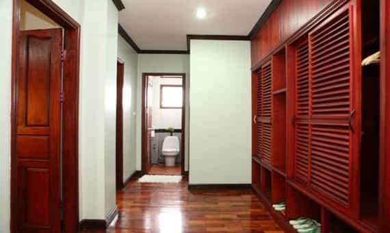 Vansana Riverside Hotel