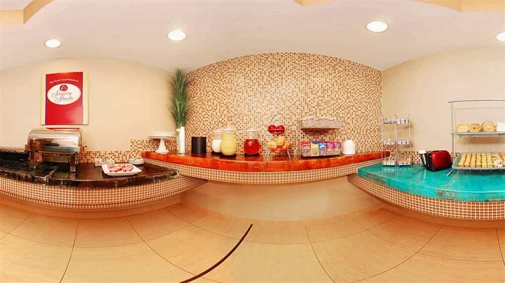Comfort Inn & Suites