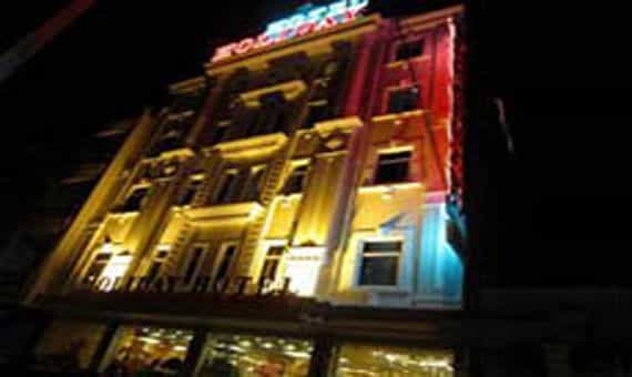 Holiday Hotel