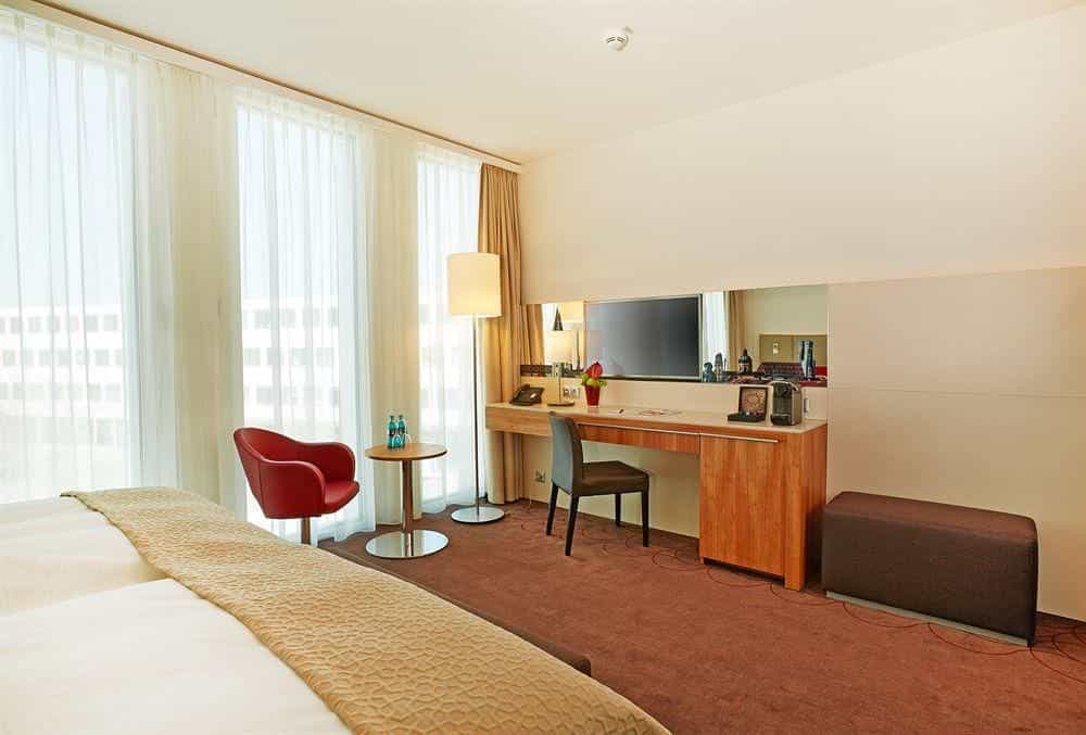 RAMADA Hotel & Conference Center Munchen Messe RAMADA Hotel & Conference Center Munchen Messe