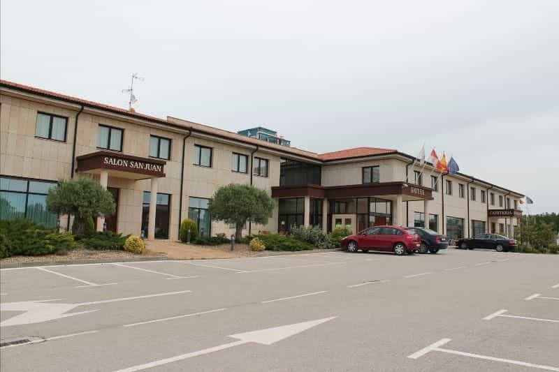 Villa De Almazan
