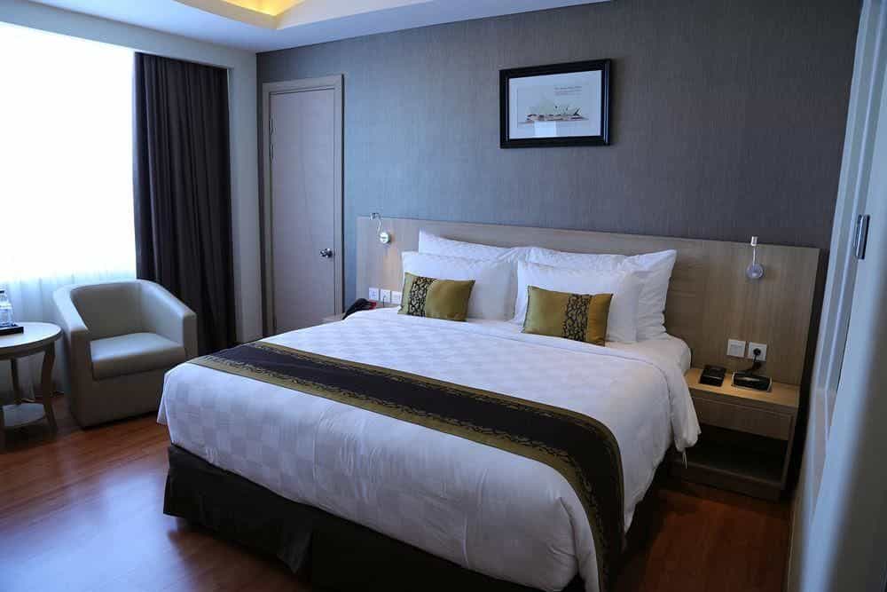 Golden Tulip Galaxy Hotel