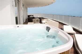 Premier And Suites Hotel