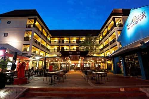 โรงแรมบ้านชาติ