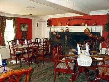 Three Chimneys Inn