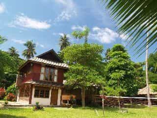 เกาะทะลุ ไอส์แลนด์ รีสอร์ต