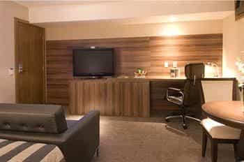 Ramada Hotel Americana