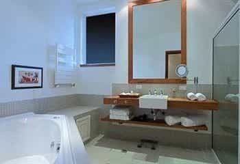 L.A.H. Hostellerie
