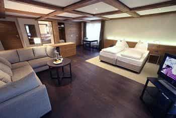 Bernerhof Swiss Quality Hotel Gstaad Bernerhof Swiss Quality Hotel Gstaad
