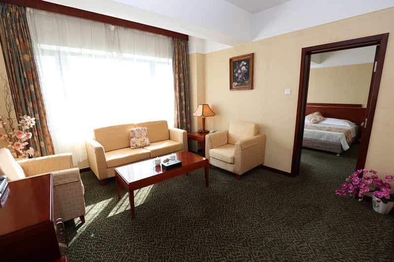 Zhi Yuan Lou Hotel - Qingdao