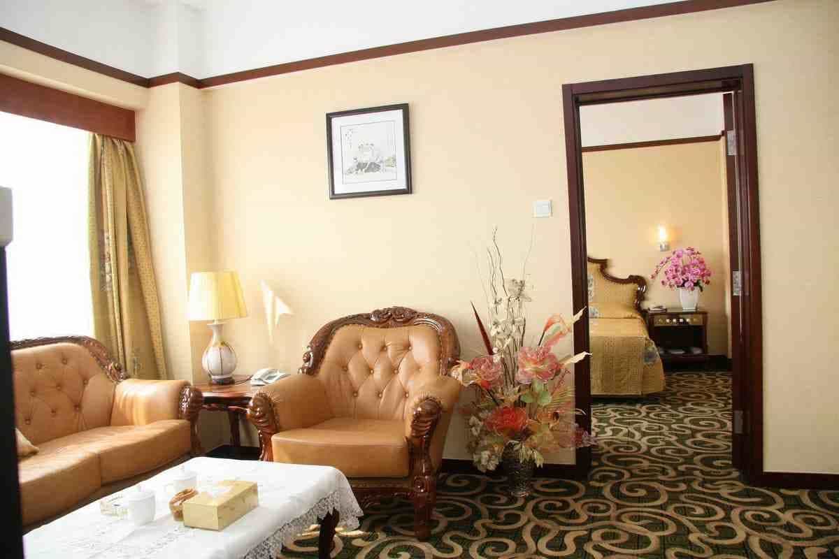 Zhi Yuan Lou Hotel - Qingdao