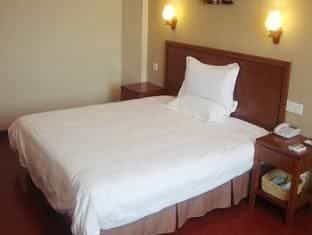 GreenTree Inn Jinan Honglou Square