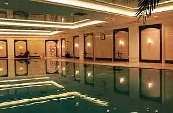 Tangshan Guofeng Grand Metropark Hotel