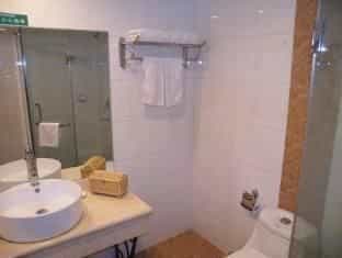 GreenTree Inn Guiyang Penshuichi Business Hotel