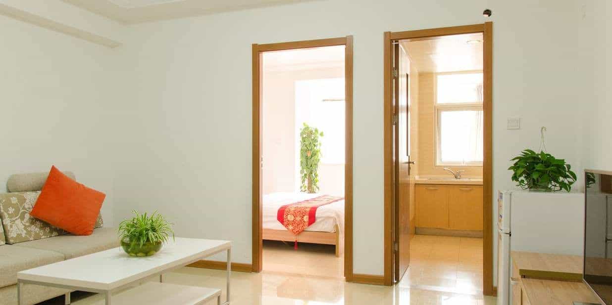 Mark Henry Apartment