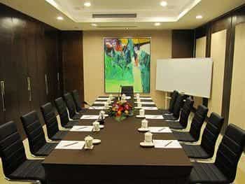Nine Point Hotel