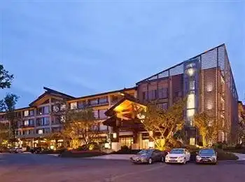 Dujiangyan Qingcheng Platon Resort Hotel