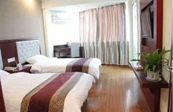 SUPER 8 HOTEL HUAI AN CENTRAL BUS STATION