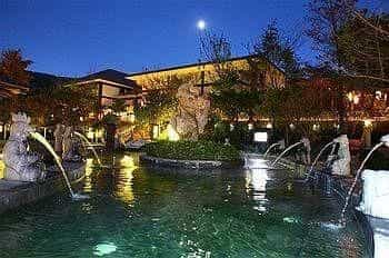 Golden Stone Tang Feng International Hot Spring Hotel - Dali