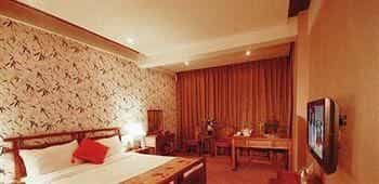 Dujiangyan Wood Ginkgo Hotel