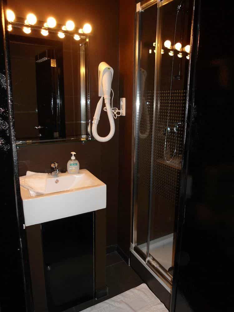 Hotel Studio Shelter