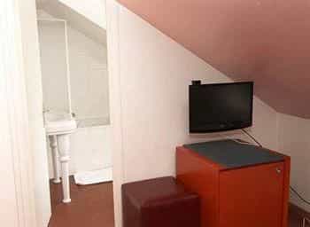 Victory Hotel Galou