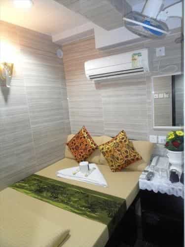 Day and Night Hostel HK