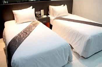 Candi Hotel