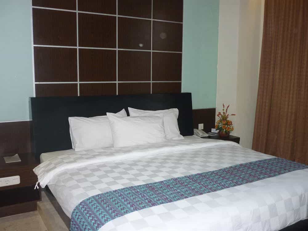Lynt Hotel