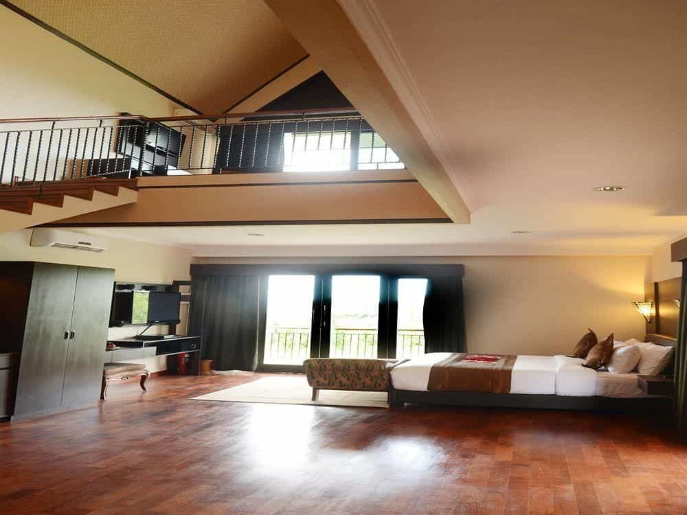 Flamingo Dewata Suite
