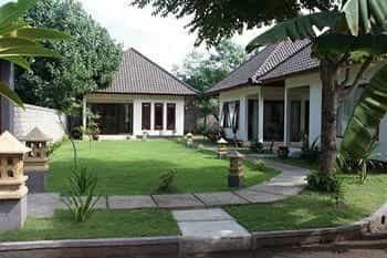 Rumah Kalua Villa