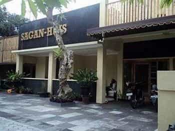 โรงแรมซากาน ฮุส
