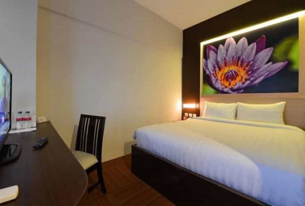 D' HOTEL
