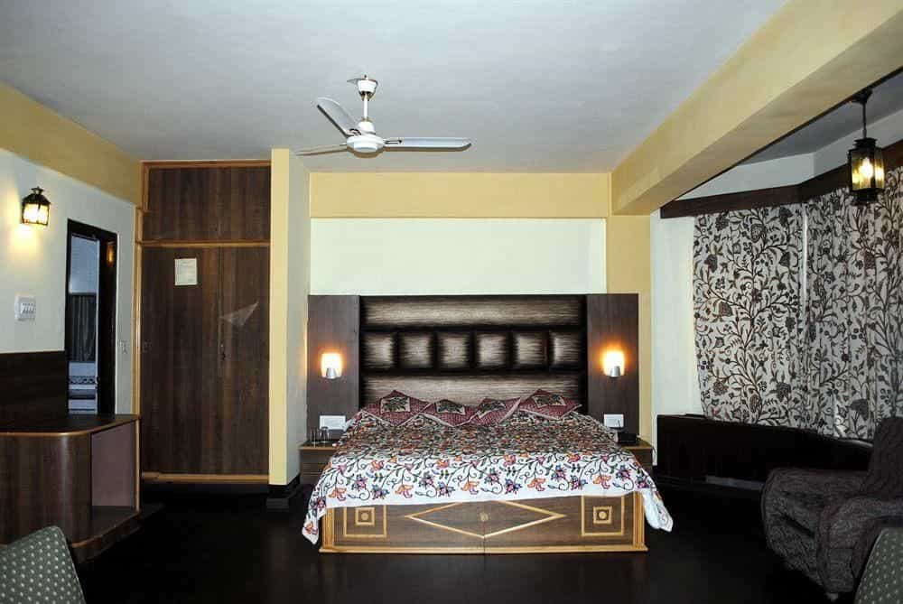 Welcome Hotel at Srinagar