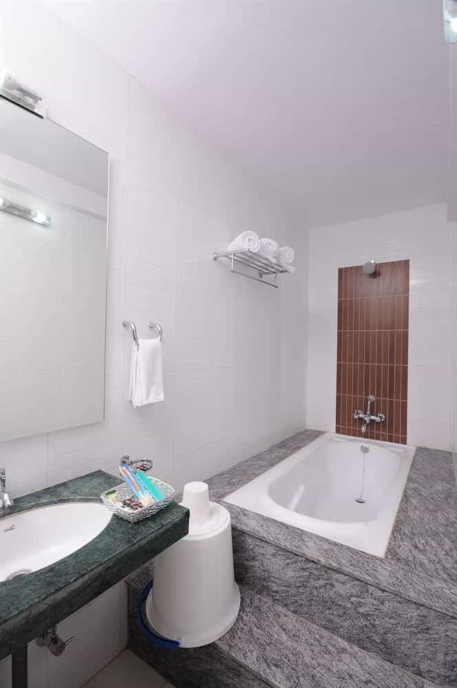 Hotel Sai Sangam
