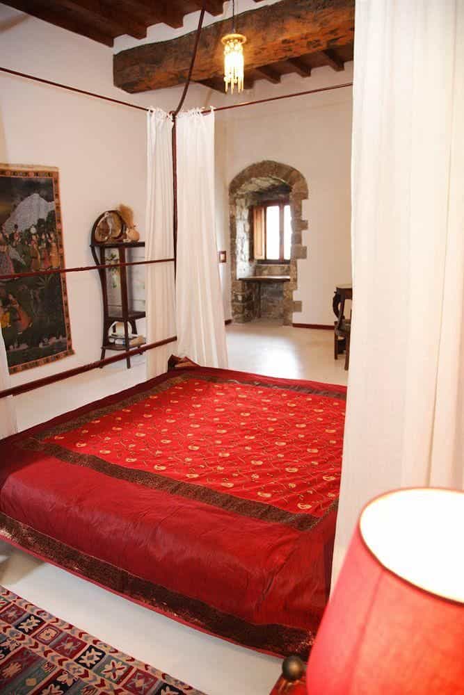 Castello Vertine