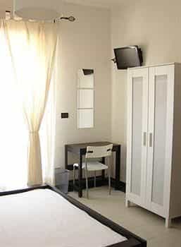 Bed & Breakfast H24