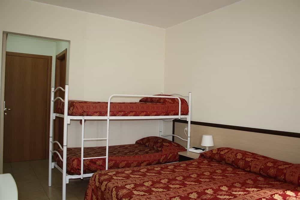 Motel Boston