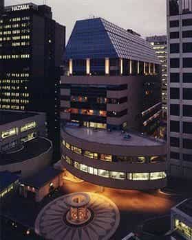 URAKU AOYAMA